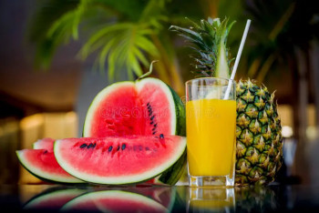 Melon Pineapple Dream